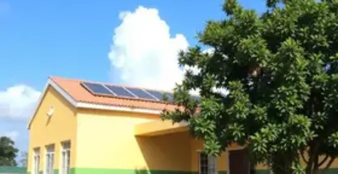 alunos da new solar school